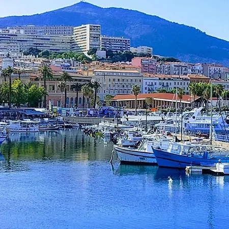 Casa Elisa F3 Tout Confort Centre Ville Ajaccio (Corsica)